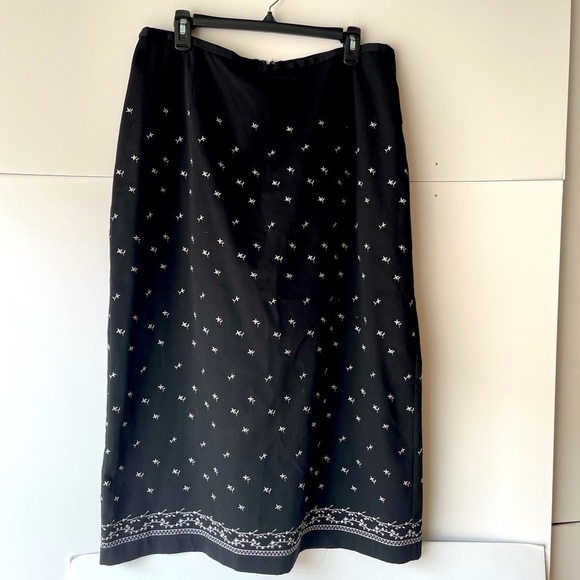 ColdWater Creek Women Petite Plus Size XL Black Floral Embroidered Maxi Skirt - Picture 3 of 11